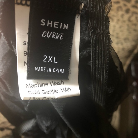 SOLD…Crop Top - Picture 6 of 6